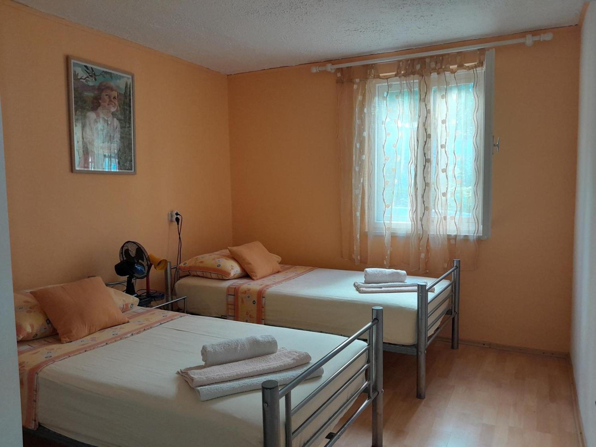 Apartments With A Parking Space Postira, Brac - 2911 Номер фото