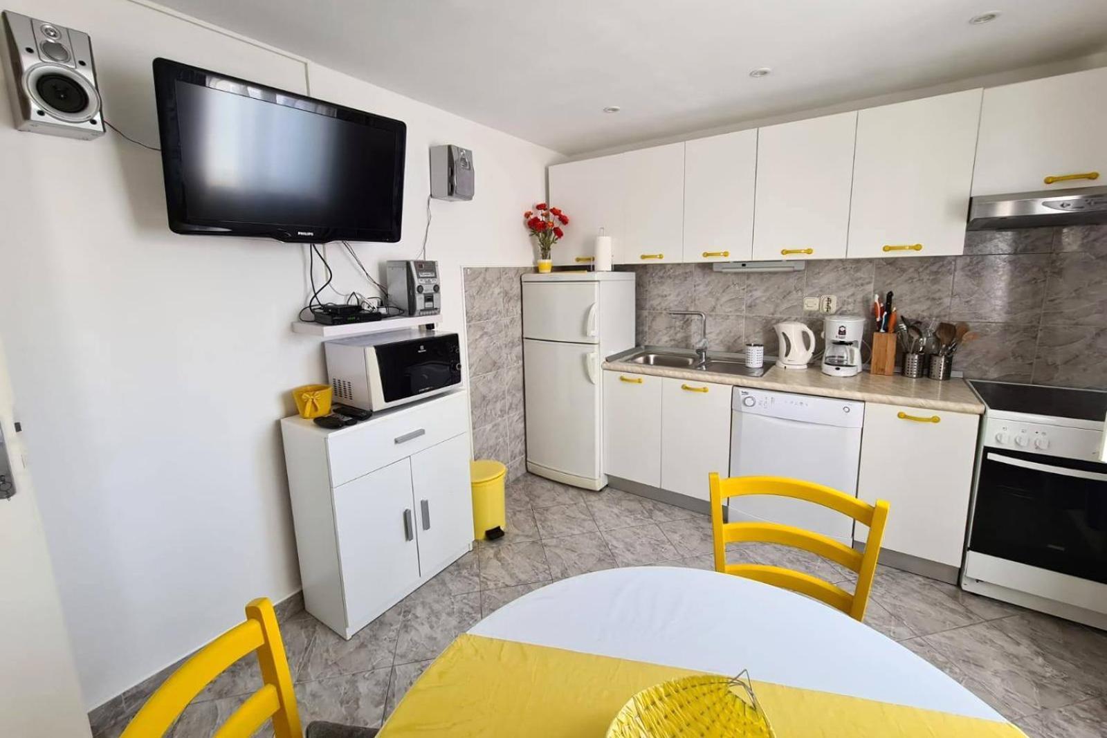 Apartments With A Parking Space Postira, Brac - 2911 Номер фото
