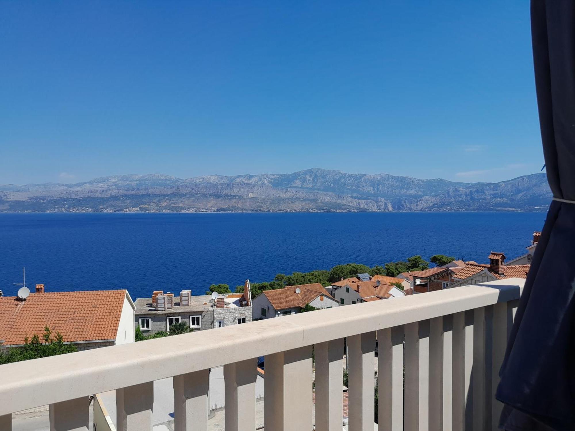Apartments With A Parking Space Postira, Brac - 2911 Экстерьер фото